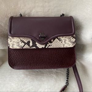 Rebecca Minkoff cross body bag 🎉🌷HOST PICK🎉🌷